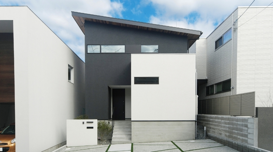 軒のある家 ライブエステート